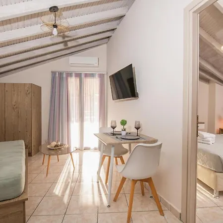 Koukos Loft Hotel de apartamente 4*