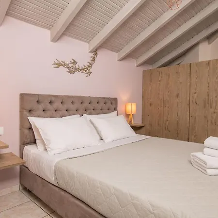 Koukos Loft Hotel apartamentowy