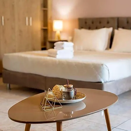Koukos Loft Hotel apartamentowy