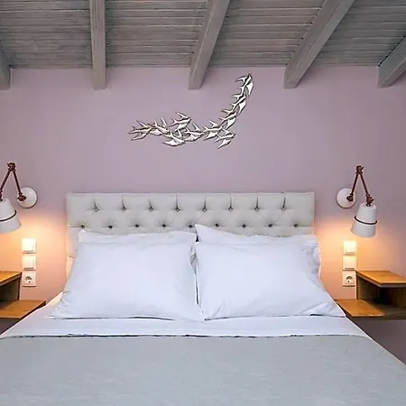 Koukos Loft Lägenhetshotell 4*