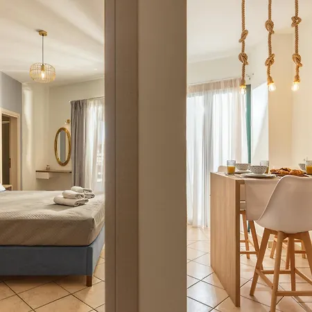 מלון דירות Koukos Loft 4*