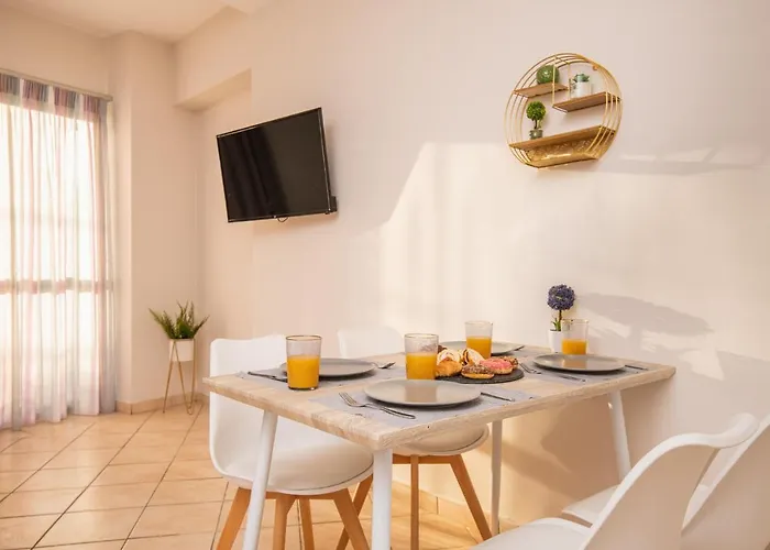 מלון דירות Koukos Loft 4*