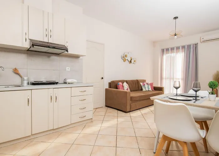 Koukos Loft מלון דירות טסיליבי