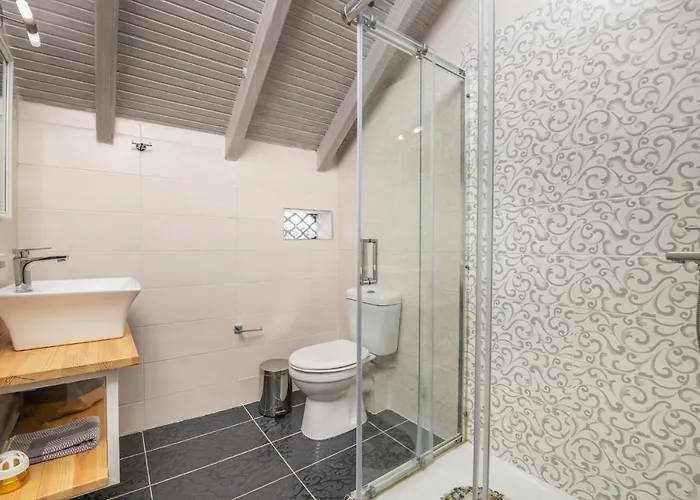 מלון דירות Koukos Loft 4*