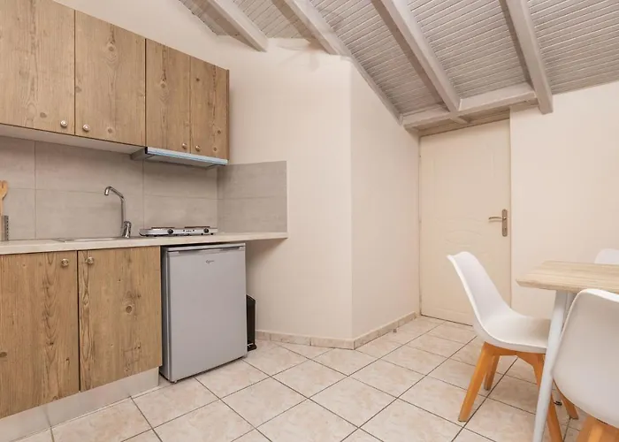 Koukos Loft מלון דירות
